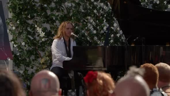 Náhled Californication.s6x03.Mrtve.rockove.hvezdy.cz.avi (9)