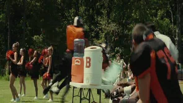 Náhled Strašáci-CZ-dabing---Thriller,-USA,-2011-(nejlepsi-filmy.mypage.cz).avi (5)