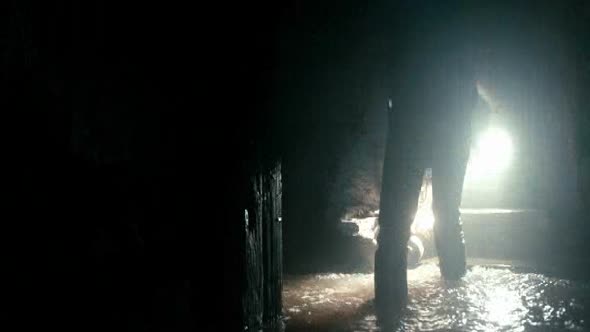 Náhled Evil.Dead.2013.480p.BRRip.XviD.AC3-PTpOWeR.CZ.avi (9)