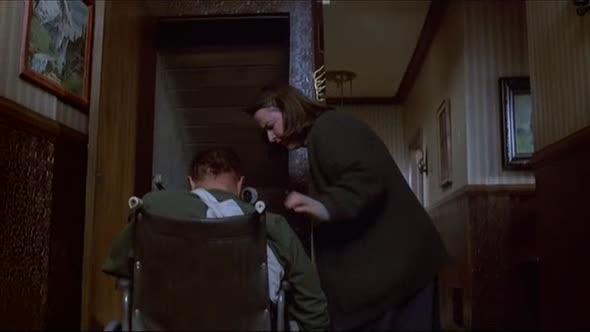 Náhled misery-nechce-zemrit-cz-dvdrip-warezfilm-webnode-cz.avi (10)