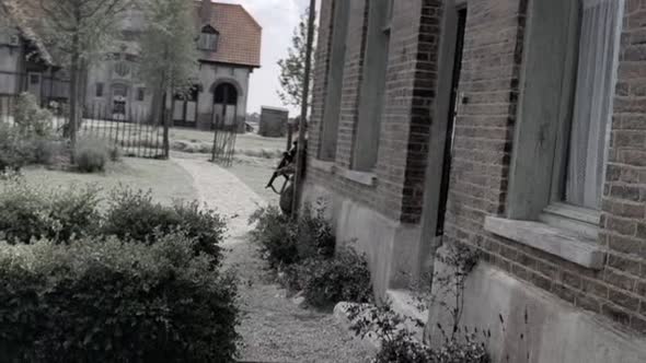 Náhled Bratrstvo_neohrozenych_04_DVDRip_CZ.avi (6)