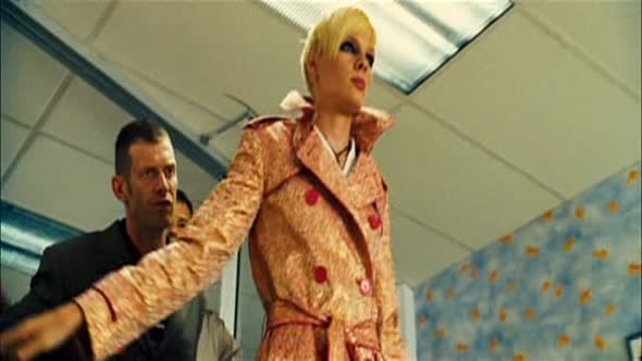 Náhled Kurýr 2 CZ.dab.2005.avi (2)