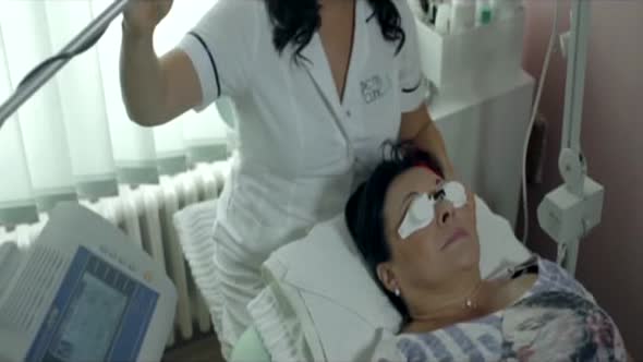 Náhled Jedlíci aneb Sto kilo lásky (2013)DVDRip AC3 CZ.avi (2)