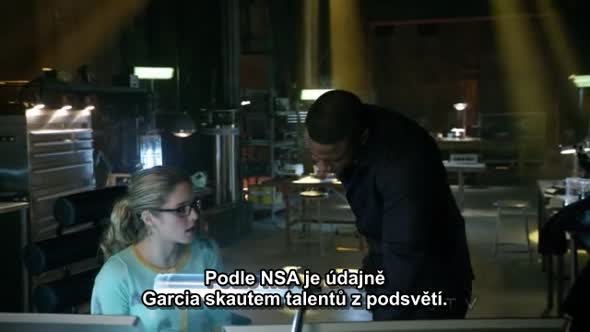 Náhled Arrow-s01e19-CZ-titulky.avi (3)