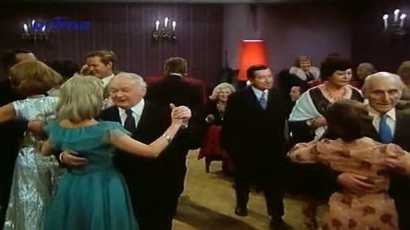 Náhled 30 pripadu majora Zemana - 16 - Dáma s erbem(1959).avi (9)