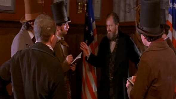 Náhled gangy-new-yorku-historicke-krimi-drama-2002-l-dicaprio-cz-sten-ok.avi (10)