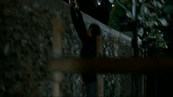 Náhled Nebezpecna-korist-2011-cesky-dabing-novinky-filmy-cz-avi.avi (5)