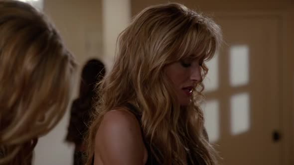 Náhled Californication.s6x09.Sileni psi a anglicani.cz.avi (7)