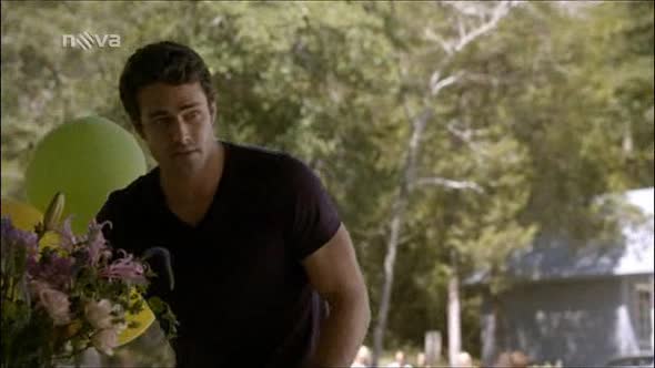 Náhled Upíří-deníky-(The-Vampire-Diaries)---S02E05---Kdo-s-koho-(CZ-dabing).avi (3)