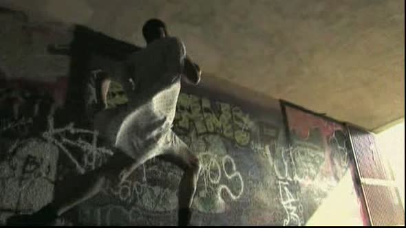 Náhled Crank_Zastav_se_a_neprezijes_1_2006_Dabing.avi (5)
