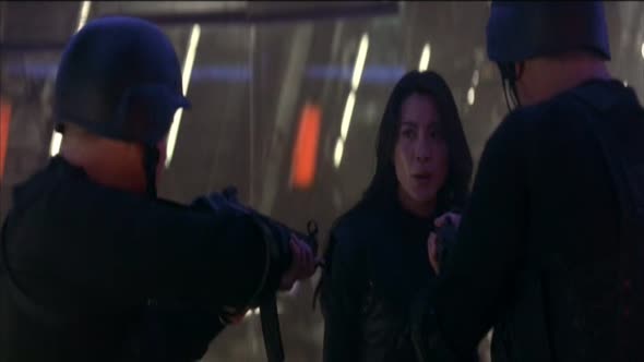 Náhled James Bond 19 - Zítřek nikdy neumírá (1997).avi (10)