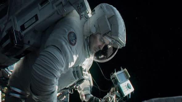Náhled Gravitace (Gravity - 2013) drama, thriller, CZ dabing.avi (1)