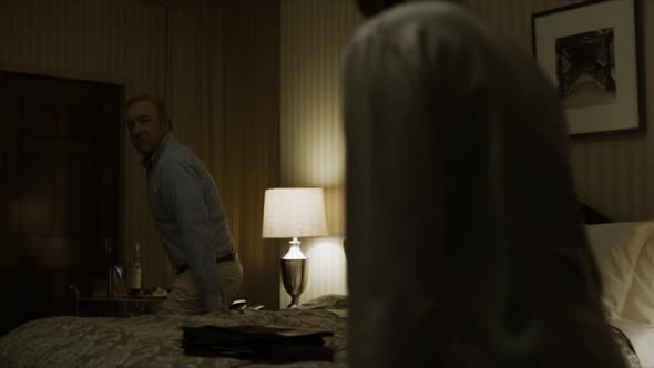 Náhled House.Of.Cards.S04E01.WEBRip.x264-TURBO.mp4 (4)