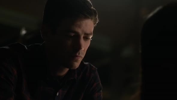 Náhled The_Flash_S03E07_CZ.avi (8)