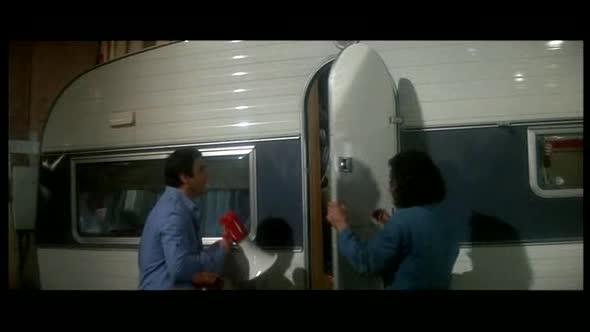 Náhled Zvire-1977-J.P.Belmondo-komedie.avi (4)