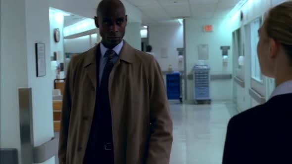 Náhled Hranice nemožného (Fringe) 1x04 - Příchod (DVDRip CZ EN dabing).avi (10)