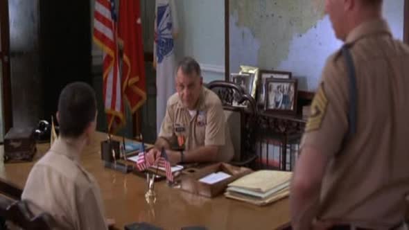 Náhled Dobre-rano-Vietname---Good-Morning-Vietnam-1987.avi (6)