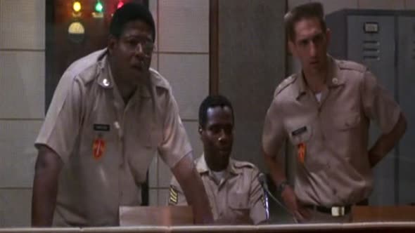 Náhled Dobre-rano-Vietname---Good-Morning-Vietnam-1987.avi (7)