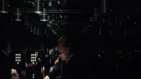 Náhled High.Rise-2015-cz-titulky-2016.avi (3)