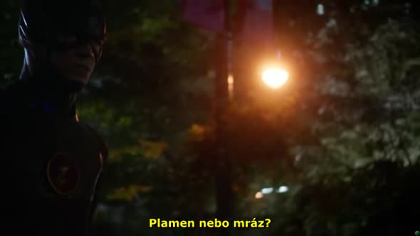 Náhled The-Flash-S01E10---&-Arrow-TitCz.avi (9)