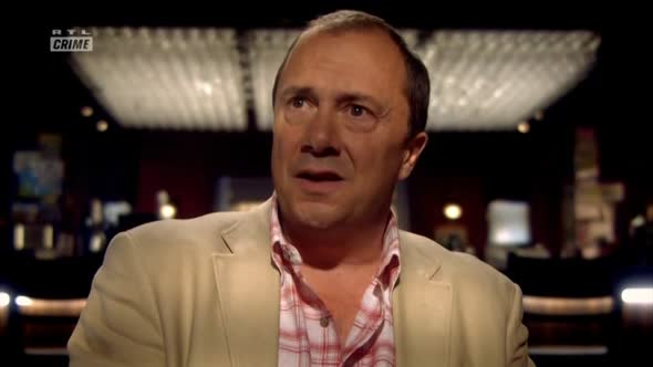 Náhled Podfukáři S07E01 - Hustle - TVrip CZdabing.avi (2)