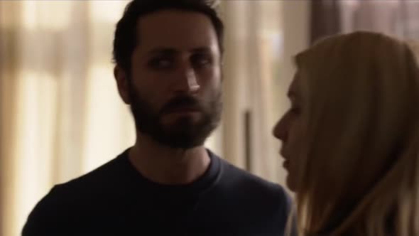 Náhled Homeland.S05E11.HDTV.x264-KILLERS.mp4 (5)