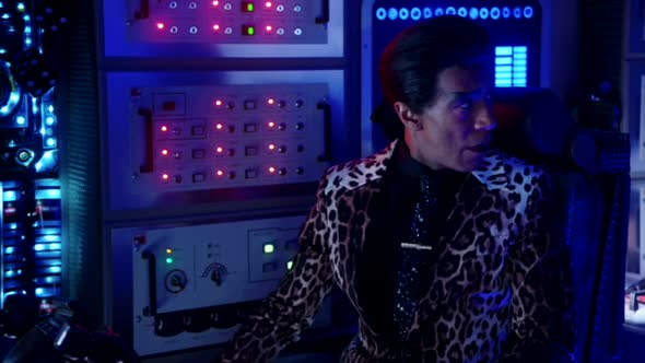 Náhled Red.Dwarf.S11E01.WEB.h264-spamTV.mkv (2)