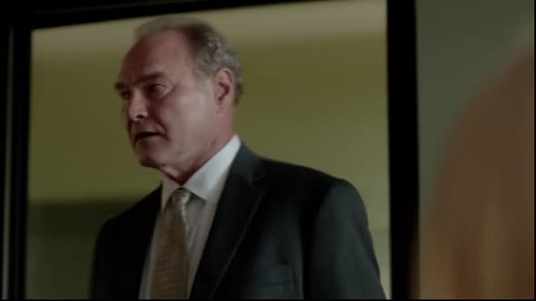 Náhled Ve jmenu vlasti - Homeland ( serial 2011 ) S01E06 CZ.avi (1)