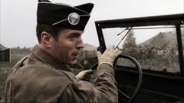 Náhled Bratrstvo neohrozenych DVDRIP E01 CZDAB.avi (9)