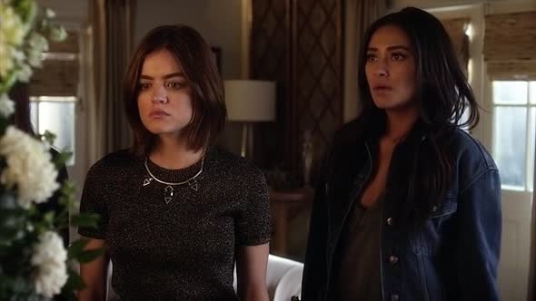 Náhled Prolhané-krásky-(Pretty-Little-Liars)-7x02-CZ-titulky.avi (1)