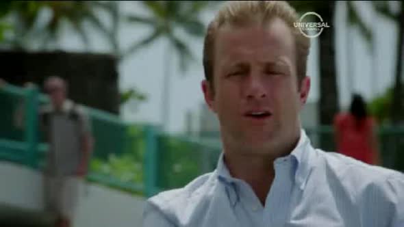 Náhled Hawaii 5-0 S04E22 -Rodina na prvním místě CZ dabing.avi (1)