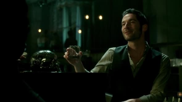 Náhled lucifer.s01e01.hdtv-Nicole.mp4 (3)