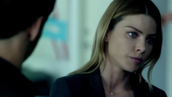 Náhled lucifer.s01e01.hdtv-Nicole.mp4 (5)