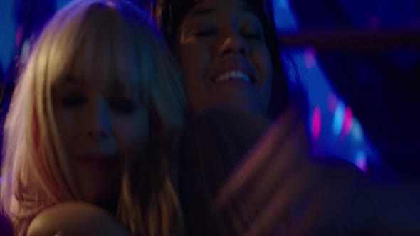 Náhled Sousedi 2 Neighbors 2 Sorority Rising cz (2016).avi (10)