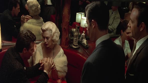 Náhled L. A. Přísně Tajné L.A. Confidential 1080p x264 AC3 Cz dab 1997.mkv (8)