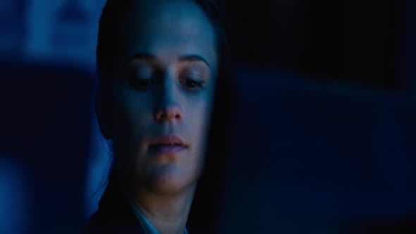 Náhled Jason.Bourne.2016.®BluRay.1080p.AC3.CZ.dabing.mkv (5)