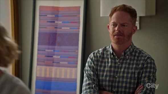 Náhled Modern.Family.S08E01.HDTV.x264-KILLERS.mkv (8)