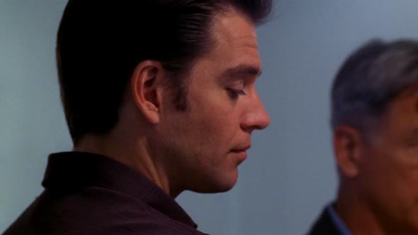 Náhled Námořní vyšetřovací služba - NCIS - S01E04 CZDAB.avi (1)
