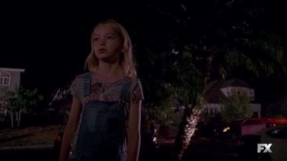 Náhled American Horror Story S05E02 CZtit.avi (7)