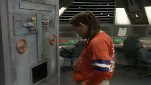 Náhled Červený trpaslík - Red dwarf S01E04 DVDrip CZDAB.avi (8)