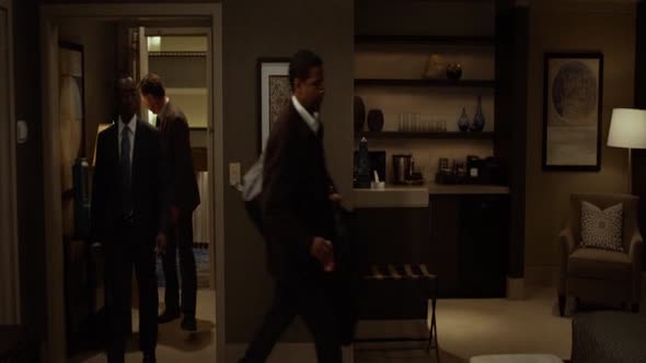 Náhled Flight.2012.BRRip.XviD.CZ.avi (9)