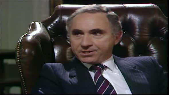 Náhled Jiste pane ministre 3x02 Vyzva.avi (7)