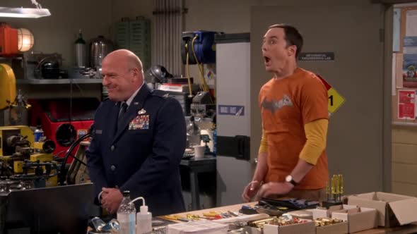 Náhled the.big.bang.theory.s10e02.hdtv-Nicole.mkv (7)