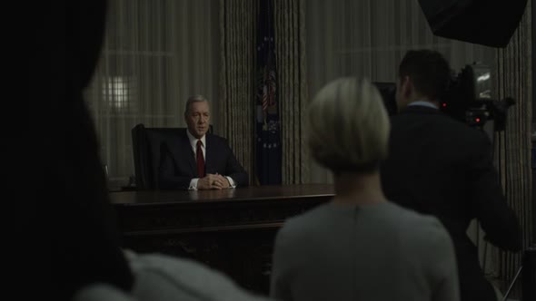 Náhled House.Of.Cards.S04E13.Chapter.52.WEBRip.x264-TURBO.mp4 (10)