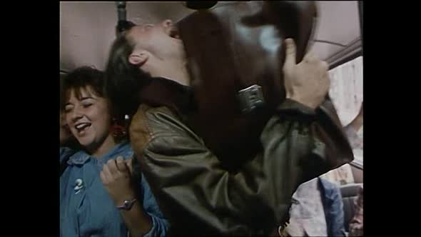 Náhled Vrať se do hrobu! (1989).avi (2)