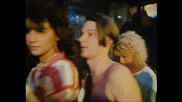 Náhled Vrať se do hrobu! (1989).avi (4)