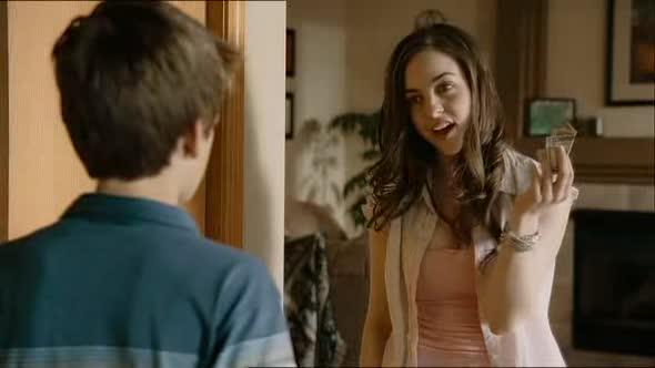 Náhled Milionový pes Diamantový pejsek Komedie Rodinná DVDRip XviD CZ.avi (8)
