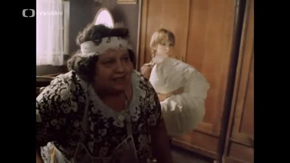 Náhled Vlak-detstvi-a-nadeje---2.Maly-muz-a-velka-zena-1985.avi (8)