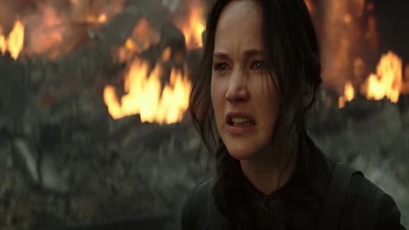 Náhled The-Hunger-Games-Mockingjay-part-1-2014-BRrip-CZ.avi (5)