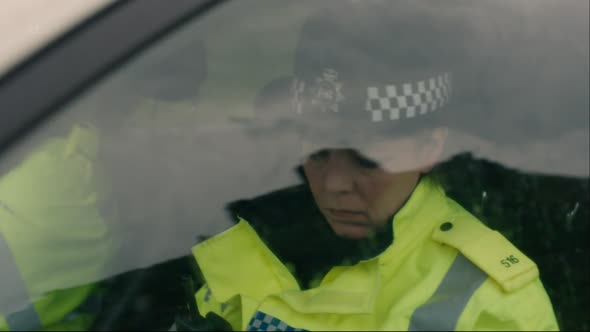 Náhled Broadchurch.S02E01.720p.HDTV.x264-FTP.mkv (1)
